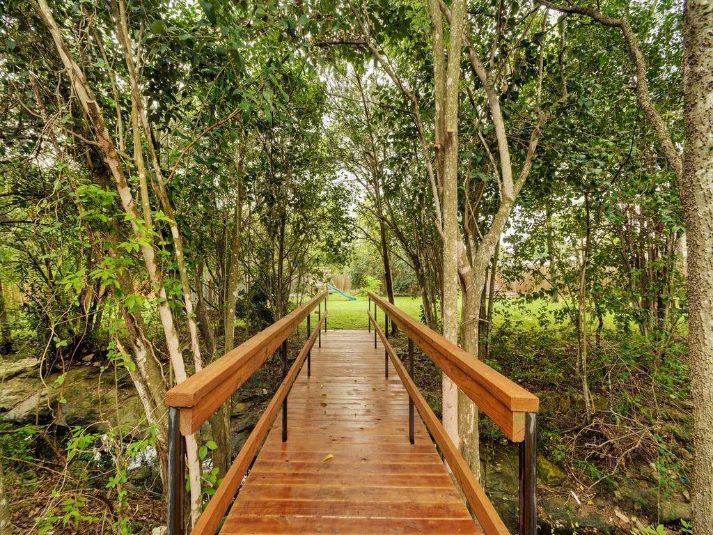 2205 Thornton Rd # A, Austin, TX 78704