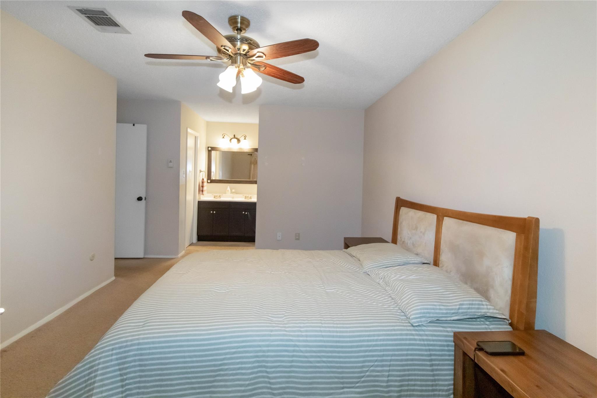 1609 Woodhill Dr, Round Rock, TX 78681