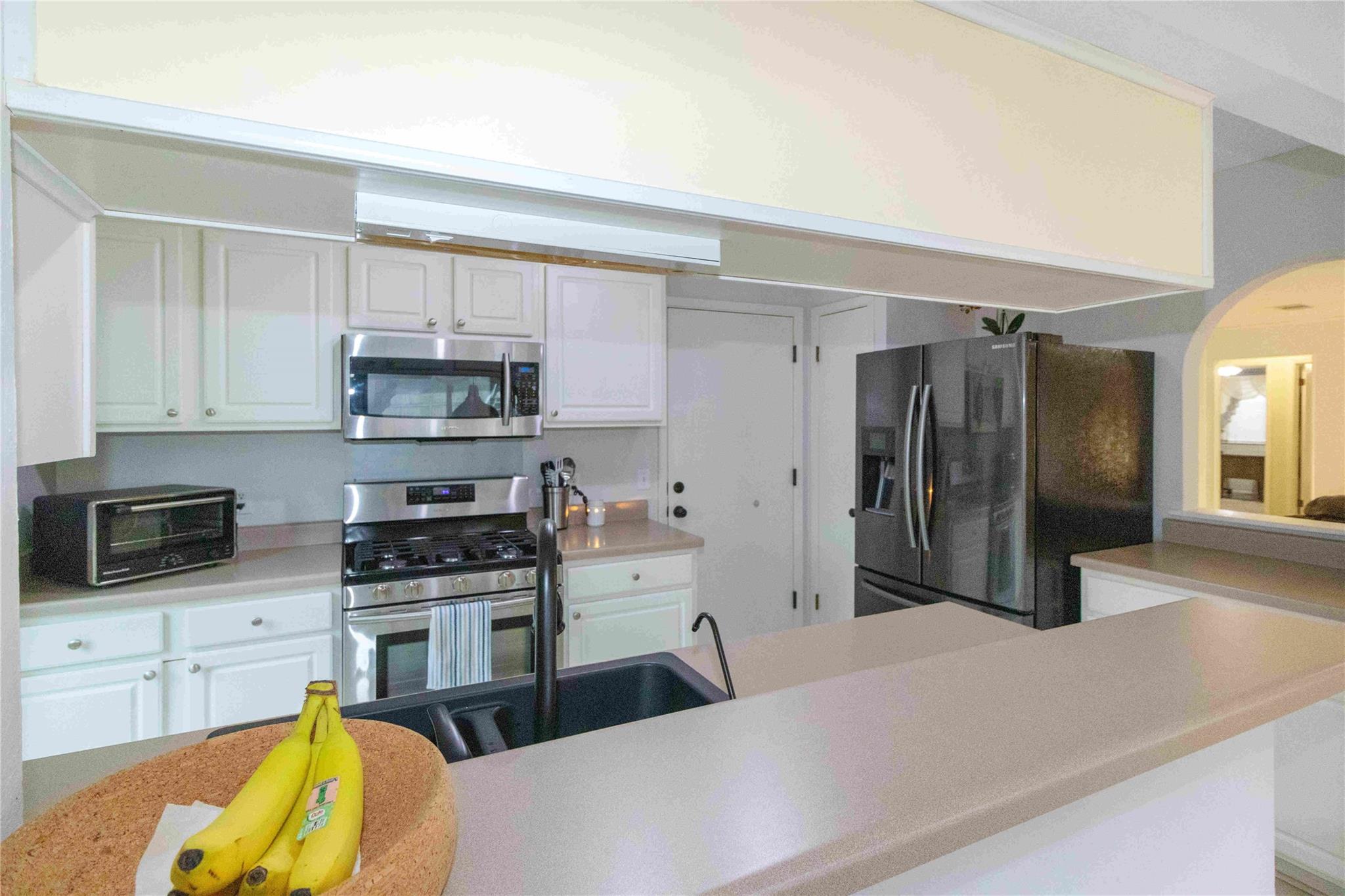 1609 Woodhill Dr, Round Rock, TX 78681