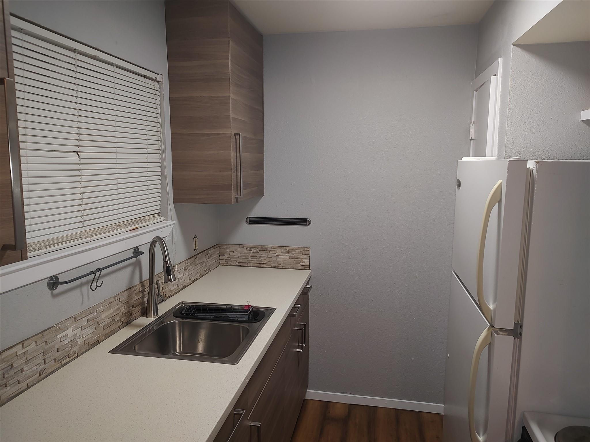 1514 Parker Ln # 204, Austin, TX 78741