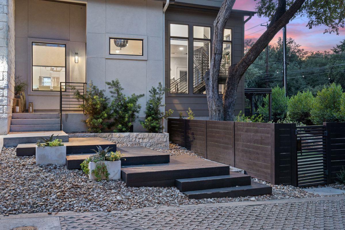 2811 Del Curto Rd # A, Austin, TX 78704