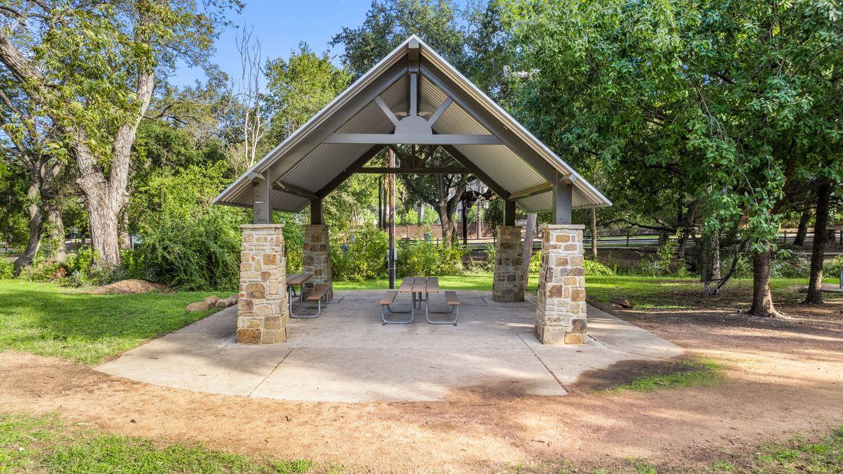 2811 Del Curto Rd # A, Austin, TX 78704