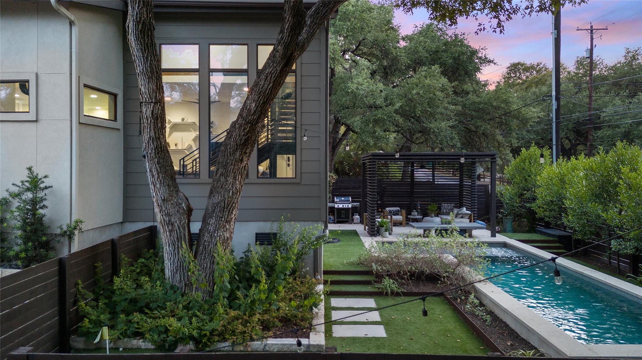 2811 Del Curto Rd # A, Austin, TX 78704