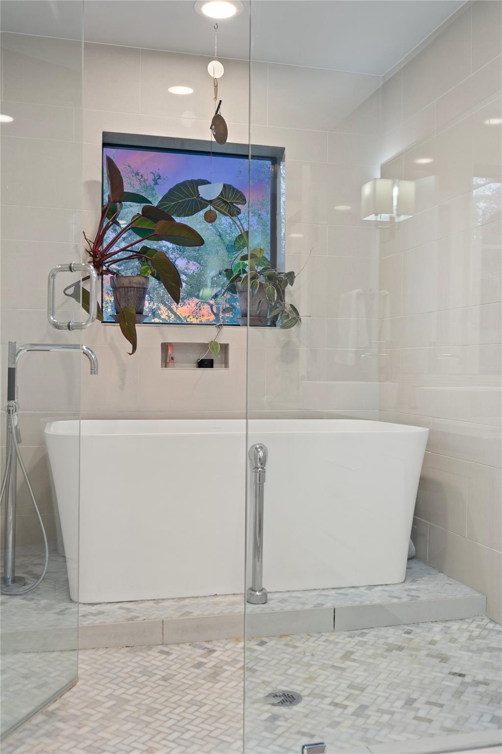 2811 Del Curto Rd # A, Austin, TX 78704