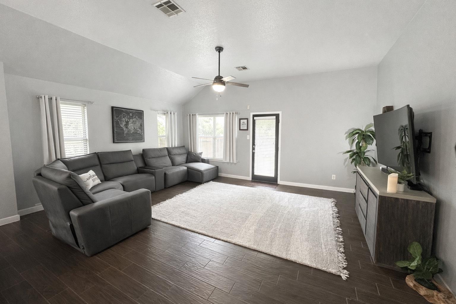 4325 Rolling Water Dr, Pflugerville, TX 78660