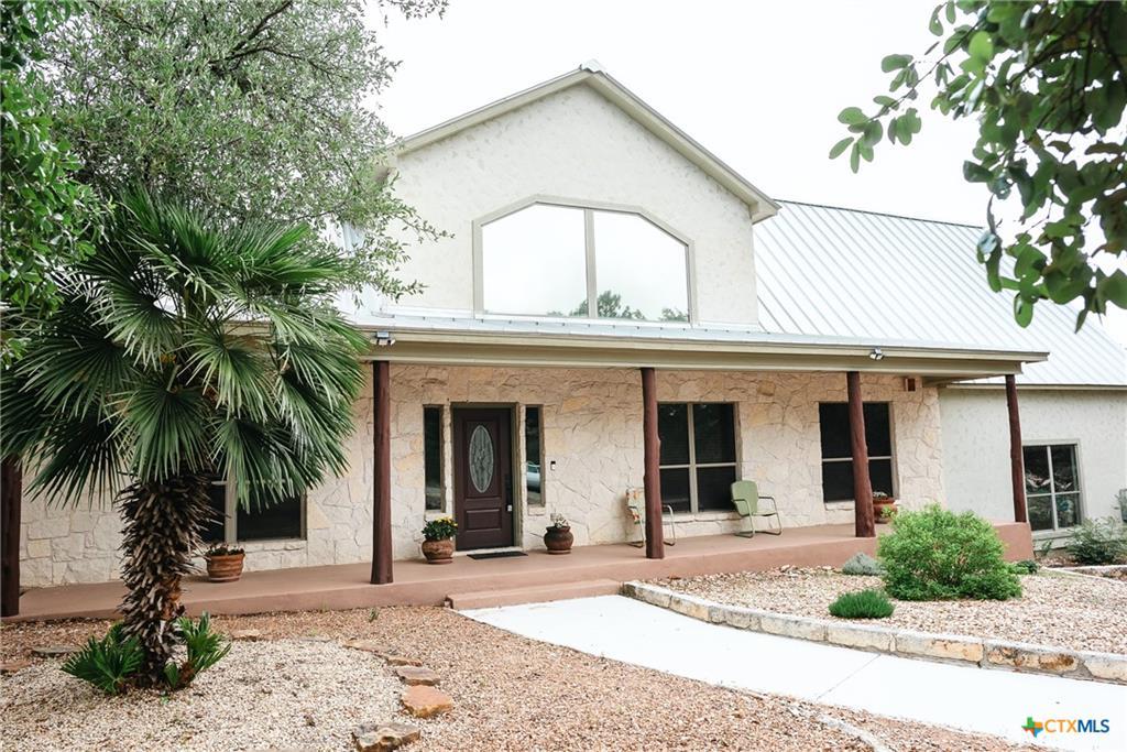 211 Cambridge Dr, New Braunfels, TX 78132