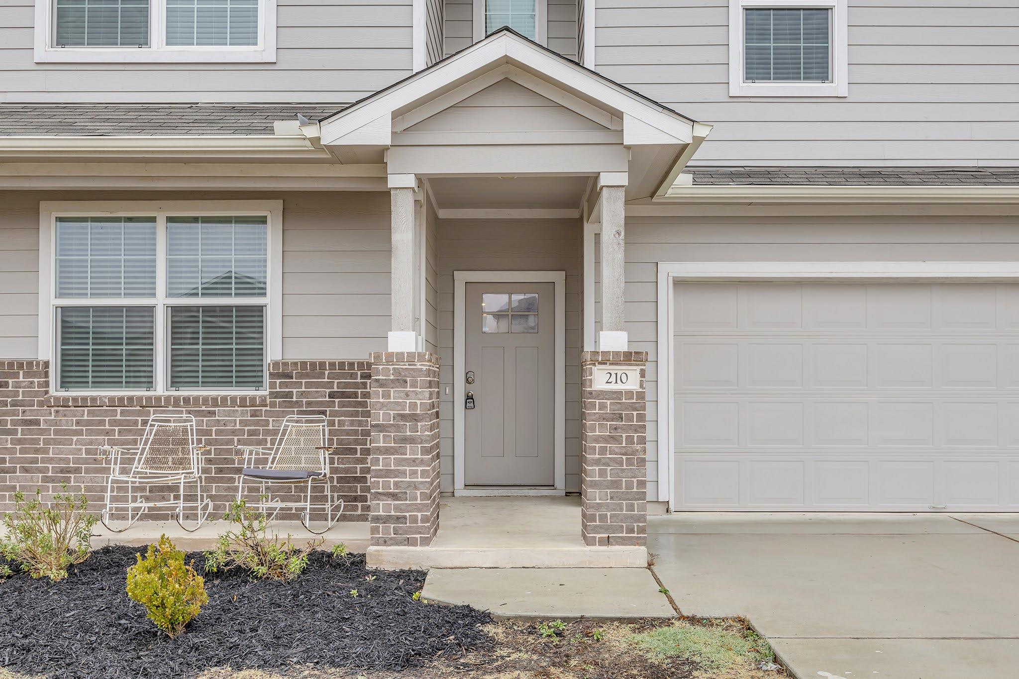 210 Big Cypress Bayou Rd, Hutto, TX 78634