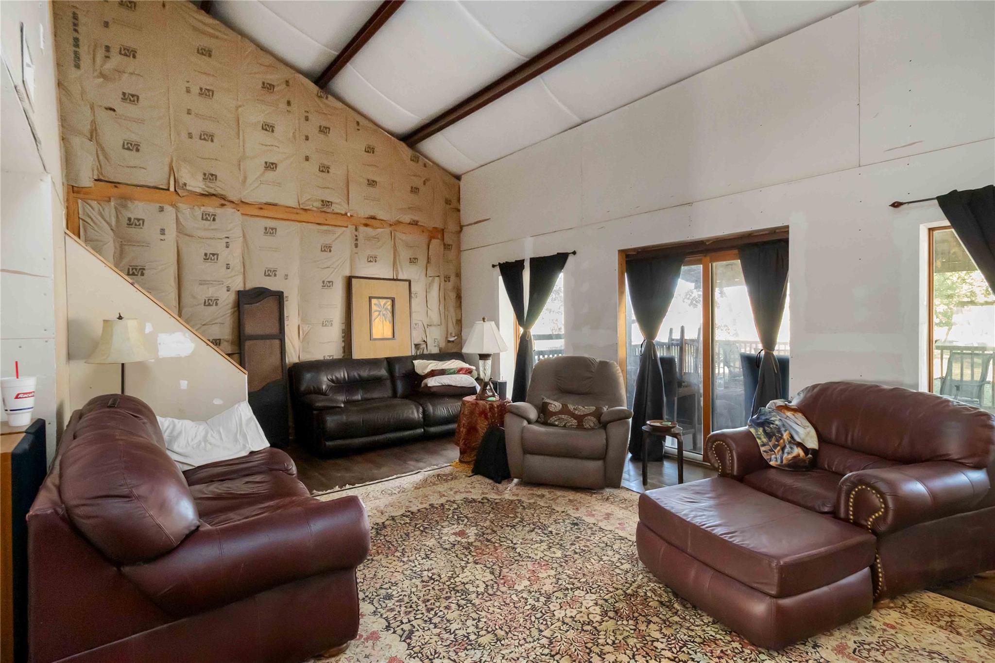 145 Three Oaks Ln, Bastrop, TX 78602