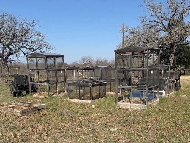 145 Three Oaks Ln, Bastrop, TX 78602