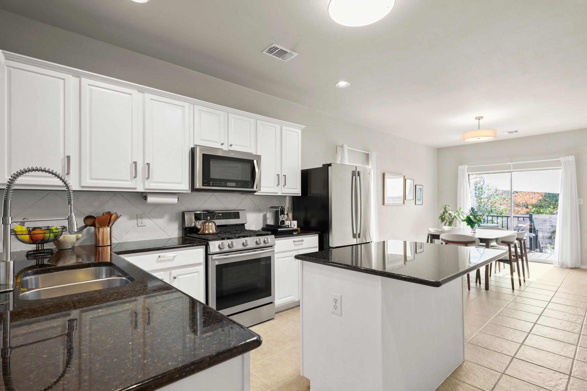 10817 Trail Weary Dr, Austin, TX 78754