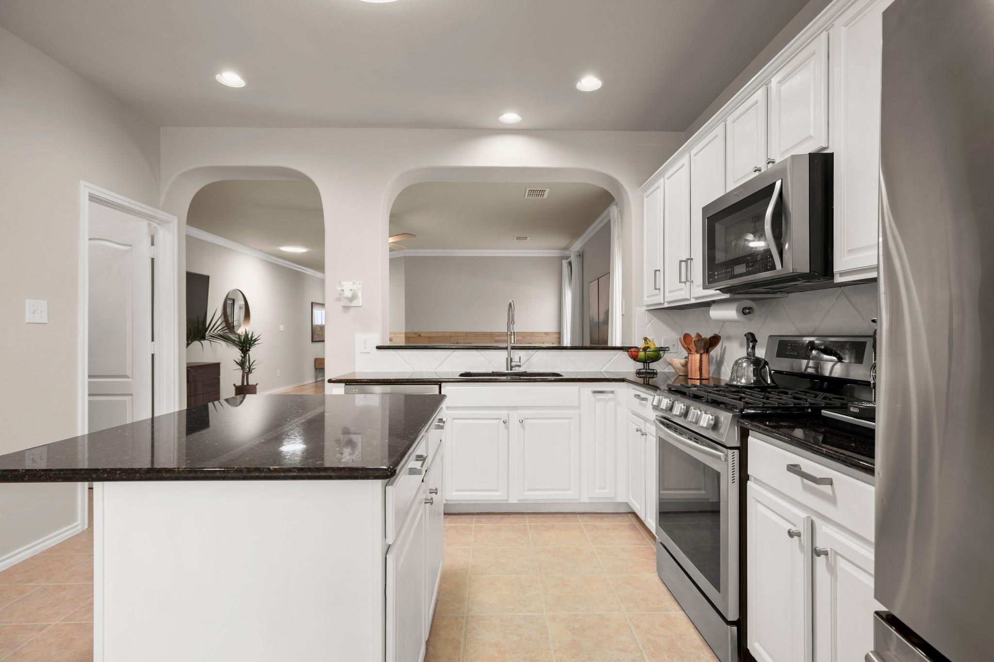 10817 Trail Weary Dr, Austin, TX 78754