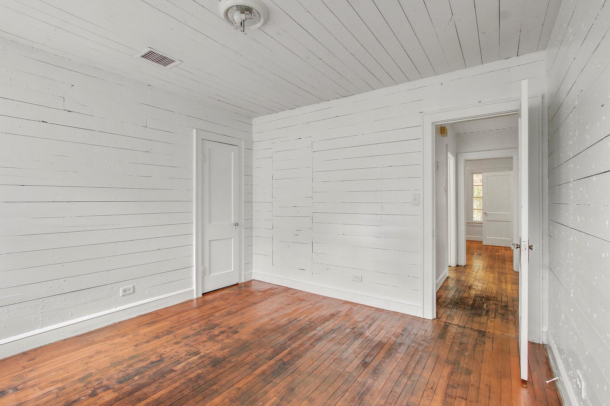 1403 Burns Blvd, Taylor, TX 76574