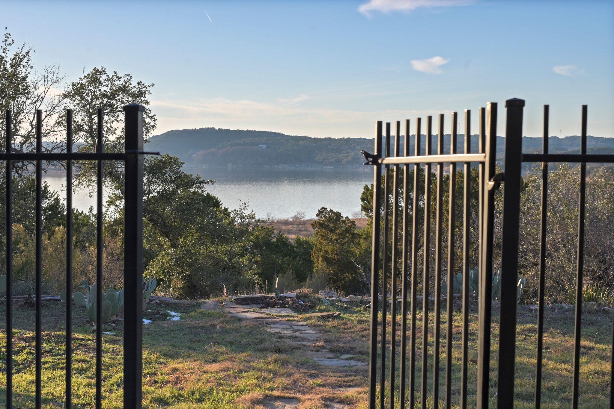 7312 Pace Ravine Dr, Lago Vista, TX 78645