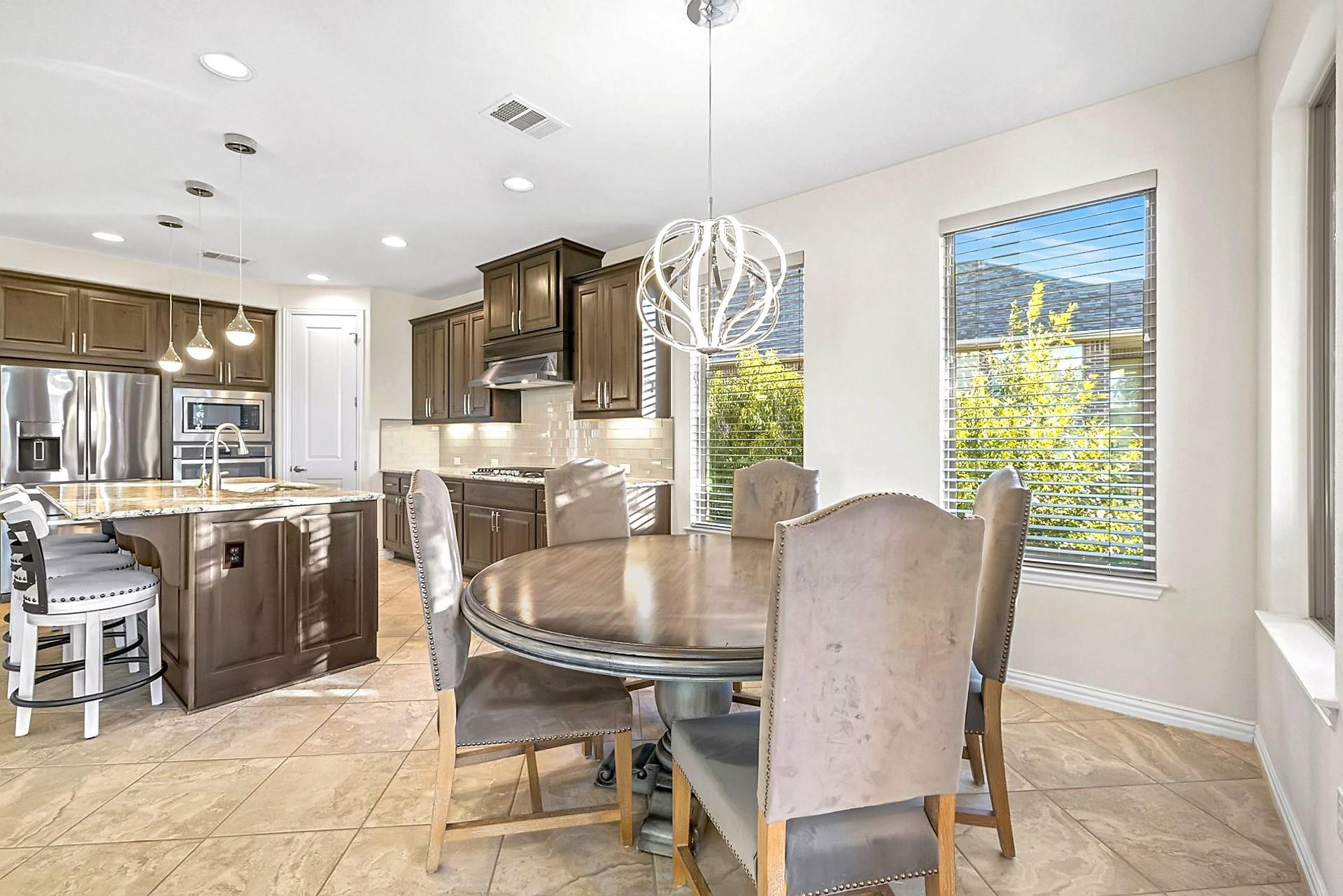 7312 Pace Ravine Dr, Lago Vista, TX 78645