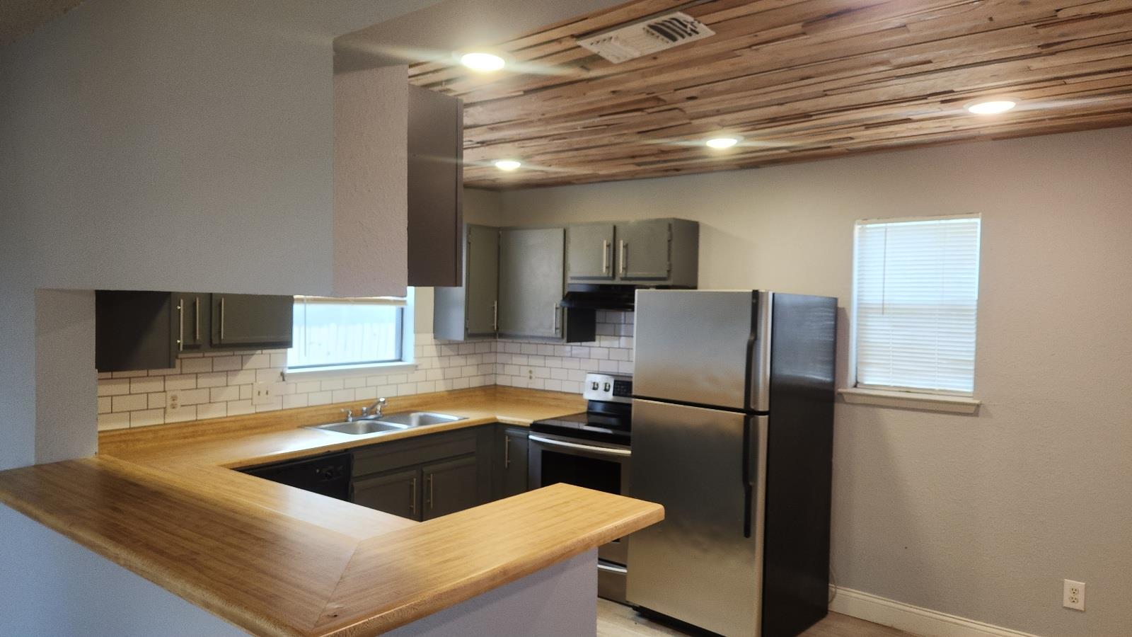 2807 W Slaughter Ln # B, Austin, TX 78748