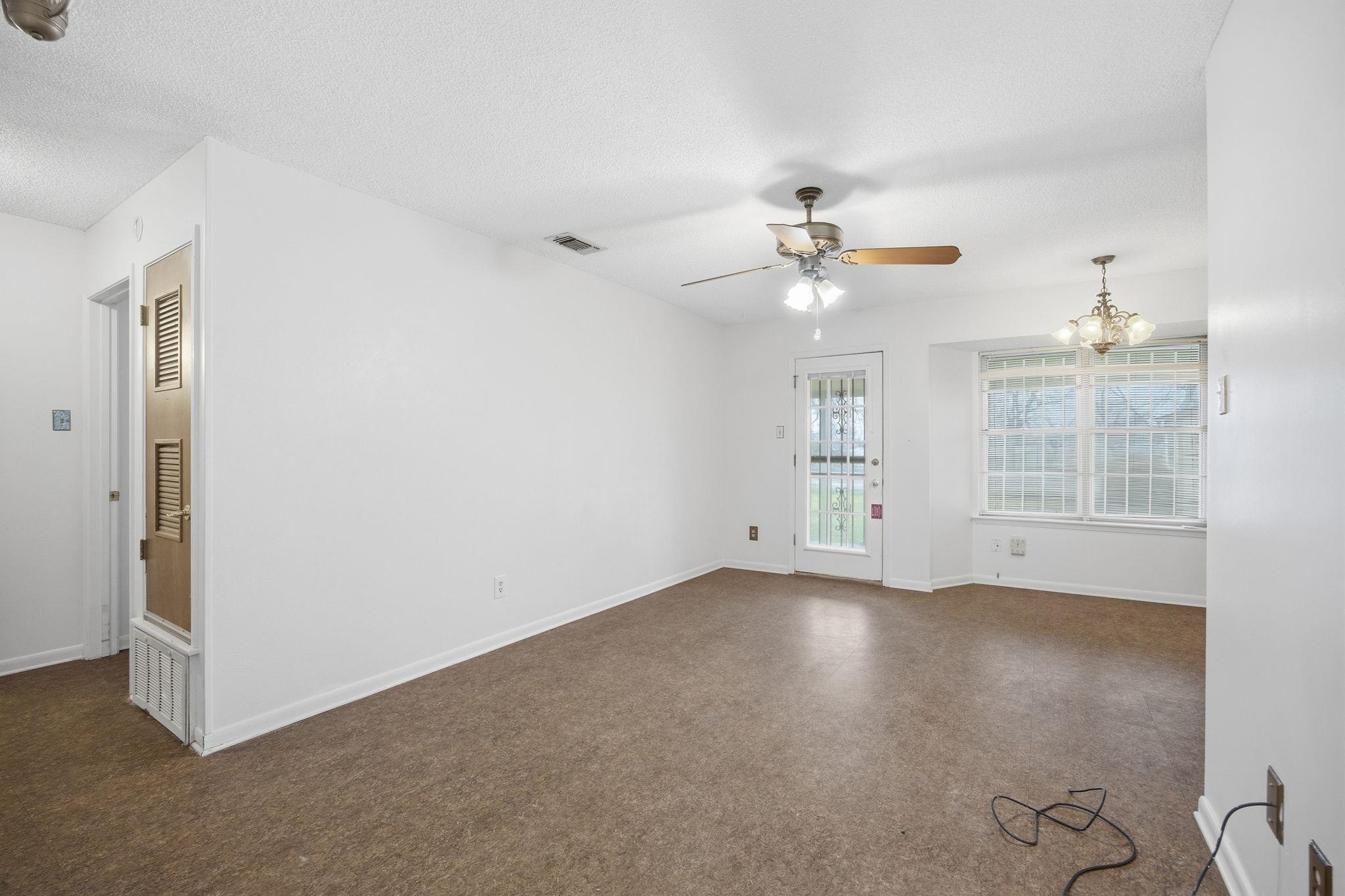 8516 Woodstone Dr, Austin, TX 78757