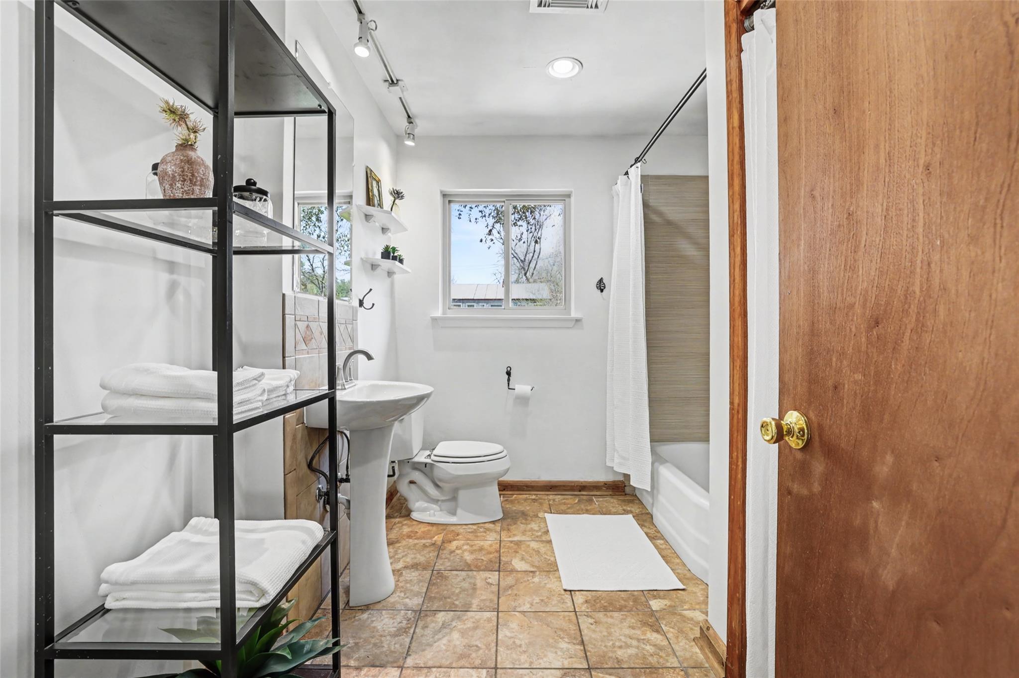 1206 Arden Dr, Austin, TX 78745