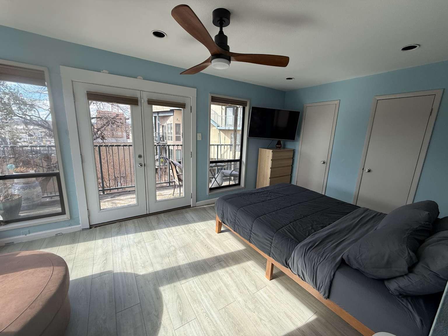 1106 W 6th St # 213, Austin, TX 78703