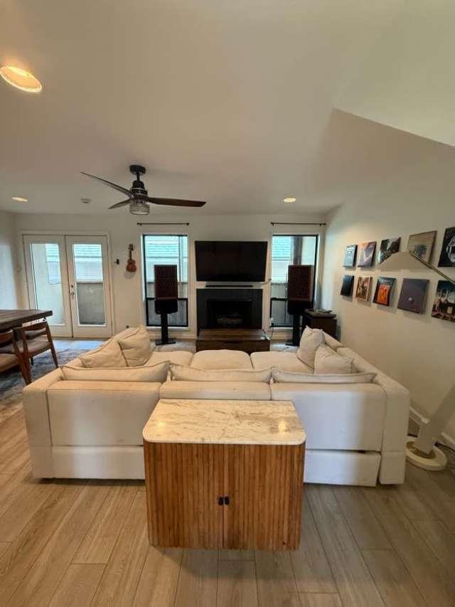 1106 W 6th St # 213, Austin, TX 78703