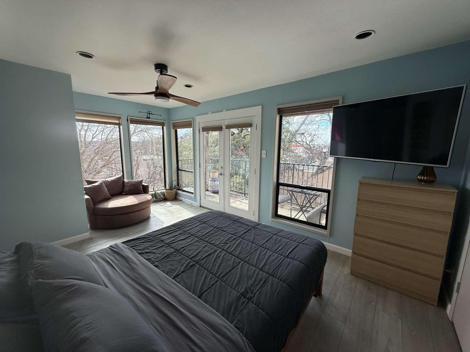 1106 W 6th St # 213, Austin, TX 78703