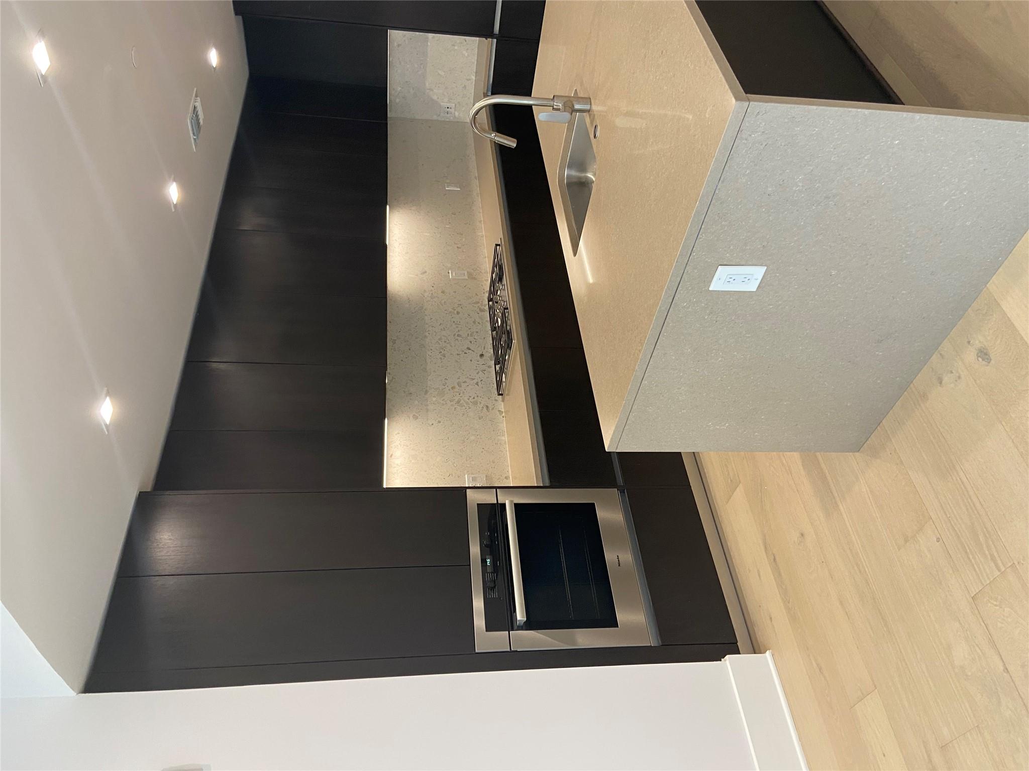 501 West Ave # 802, Austin, TX 78701