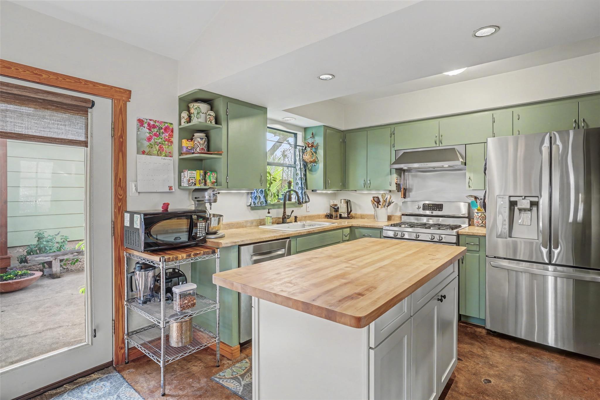 4621 Banister Ln, Austin, TX 78745