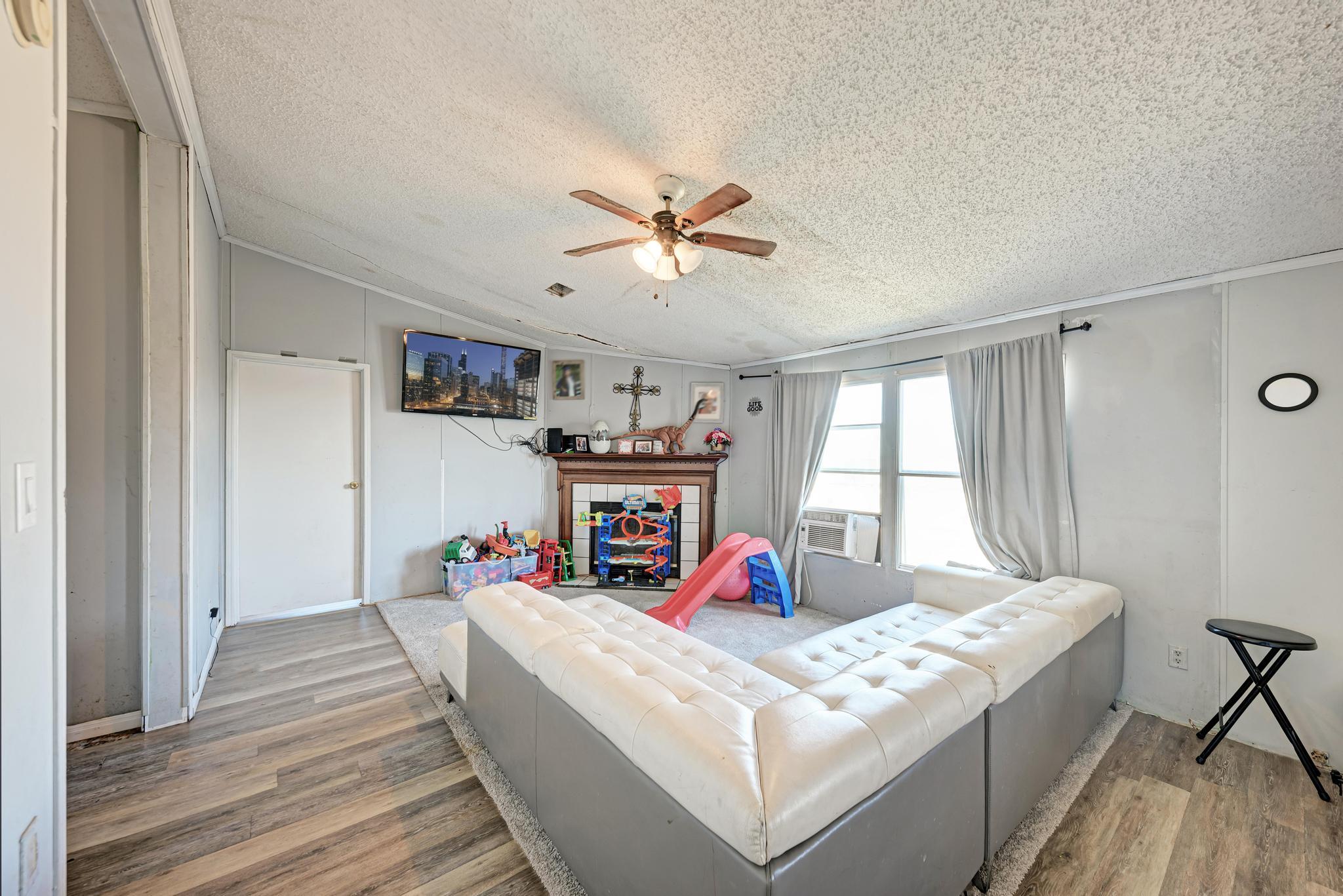 20113 Maynard Ct, Coupland, TX 78615