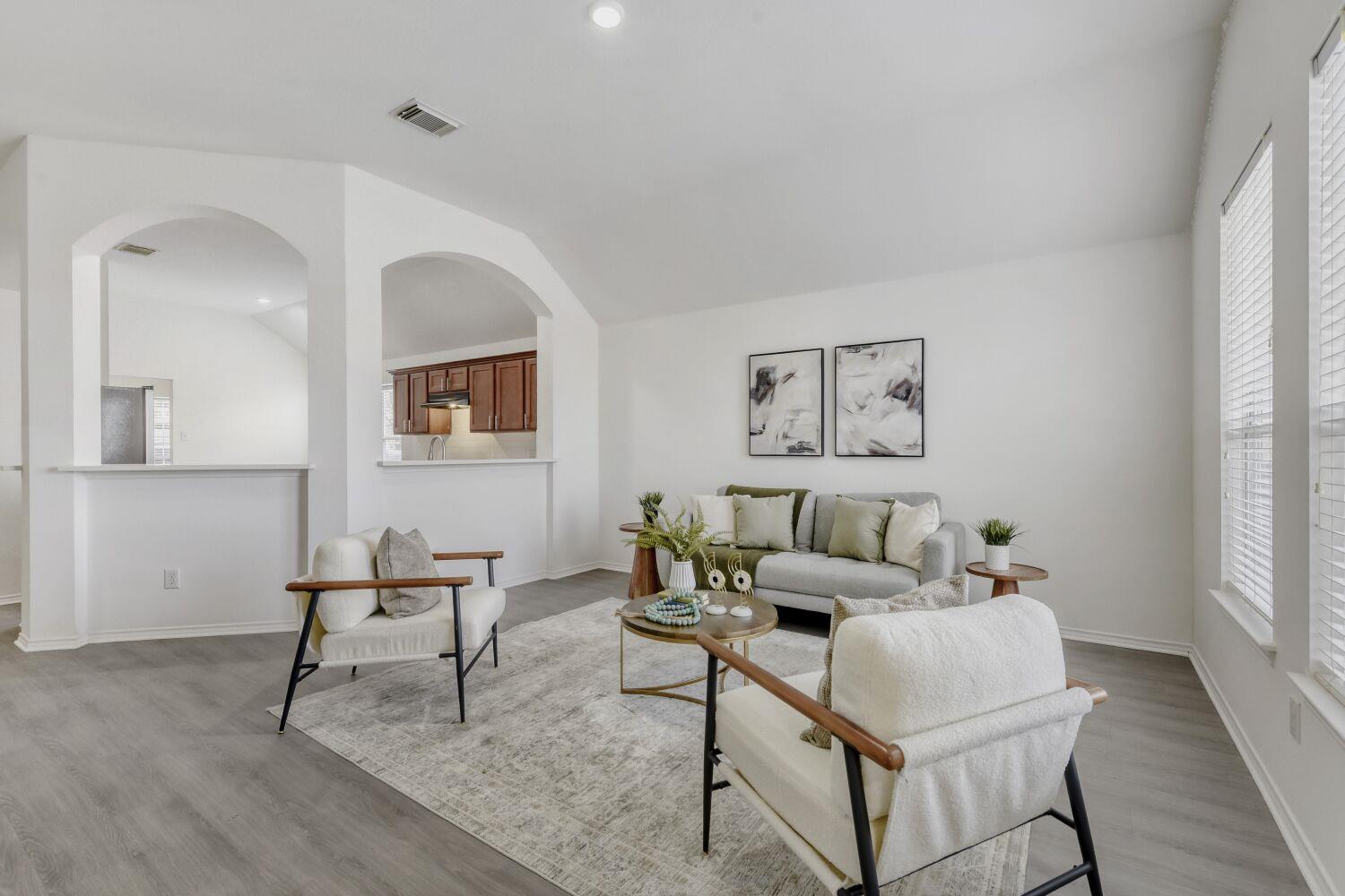 298 Fall Dr, Kyle, TX 78640