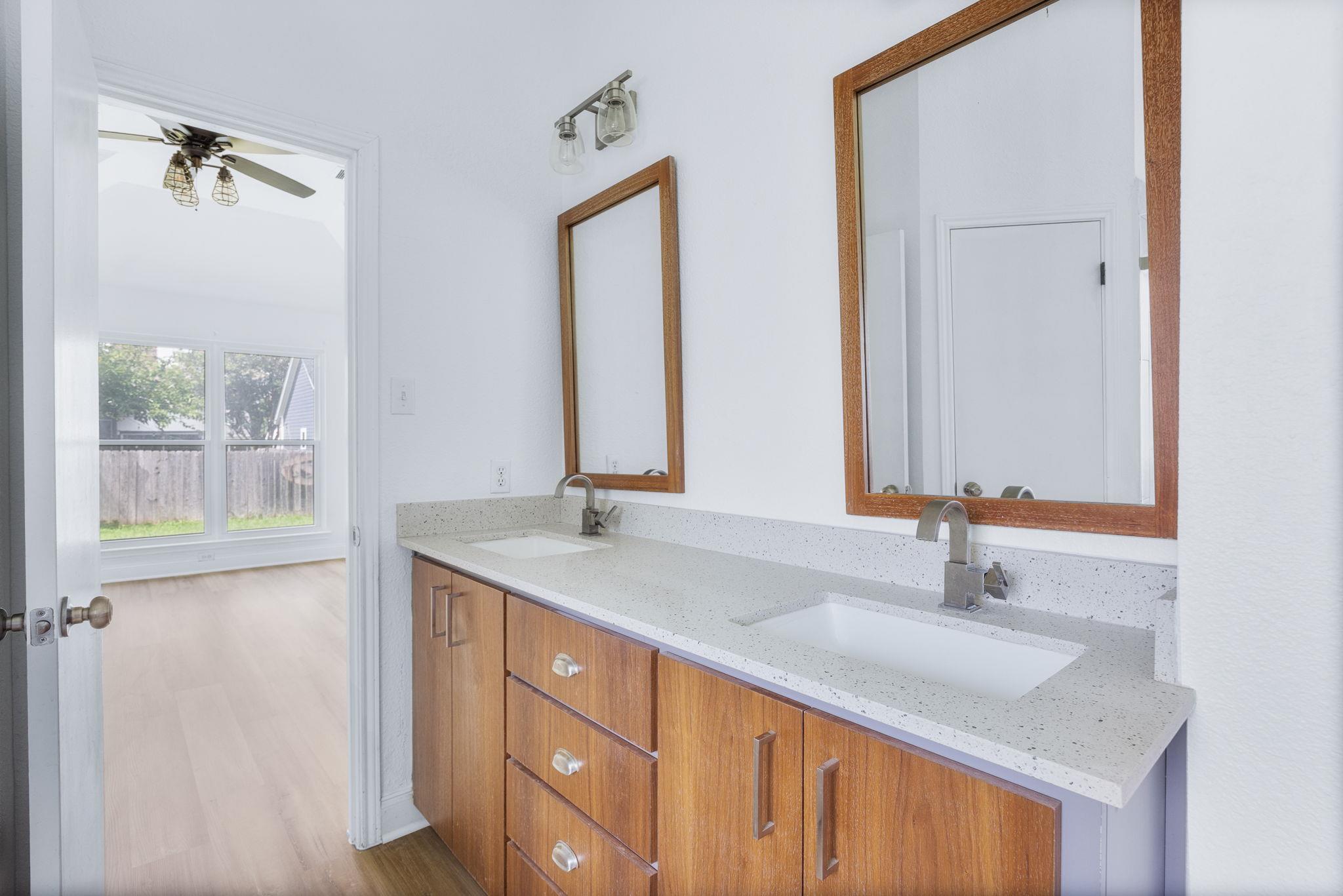 3011 Foxton Cv, Austin, TX 78748