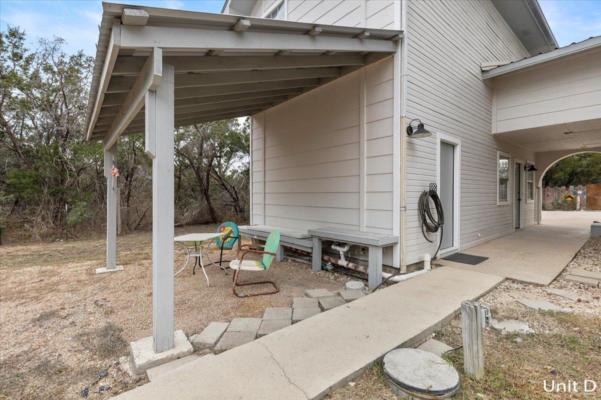 7705 Debbie Dr, Volente, TX 78641