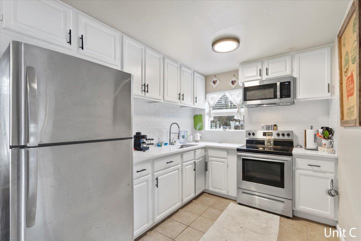 7705 Debbie Dr, Volente, TX 78641