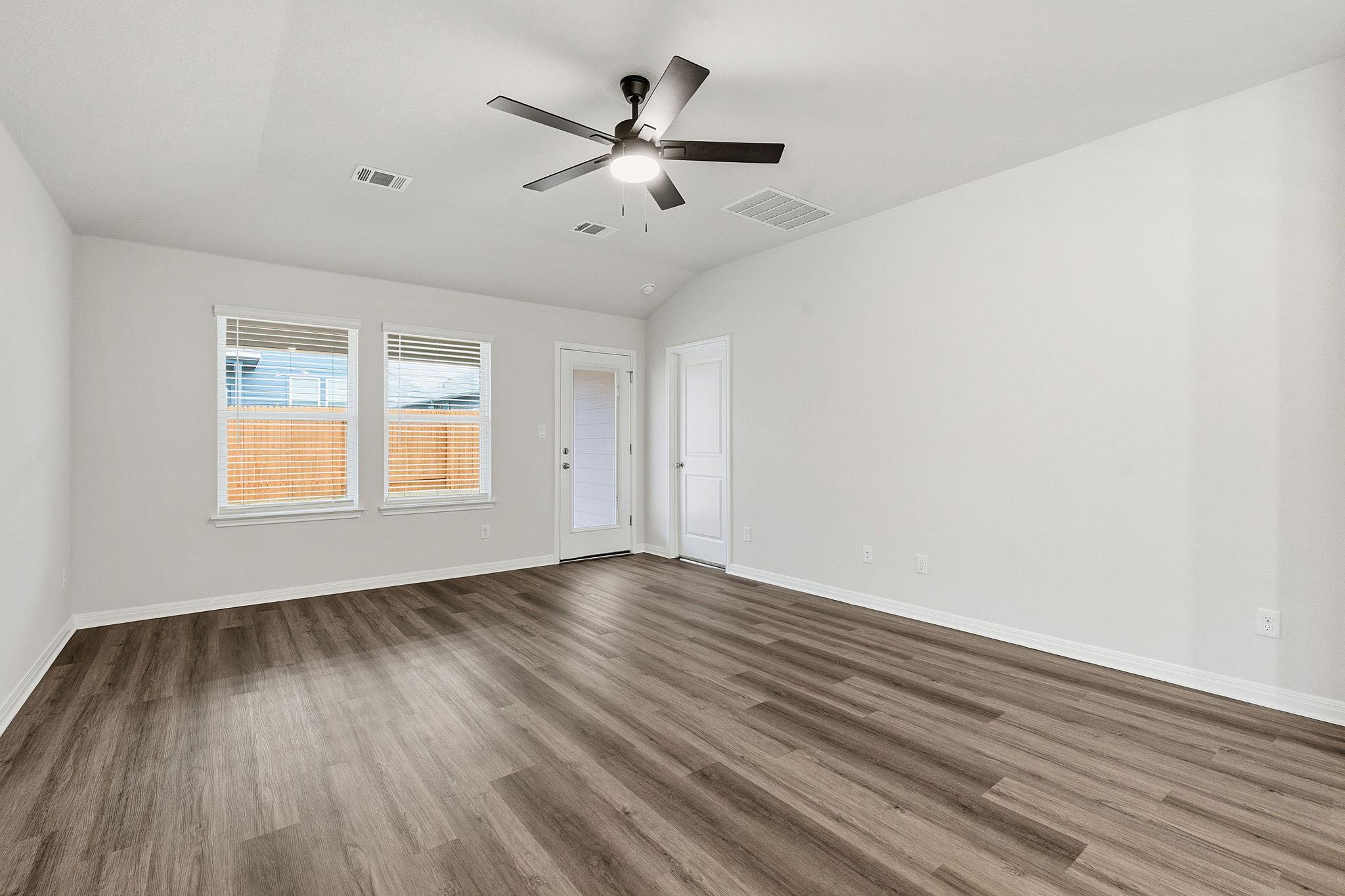 825 Sun Grove Trl, Georgetown, TX 78628