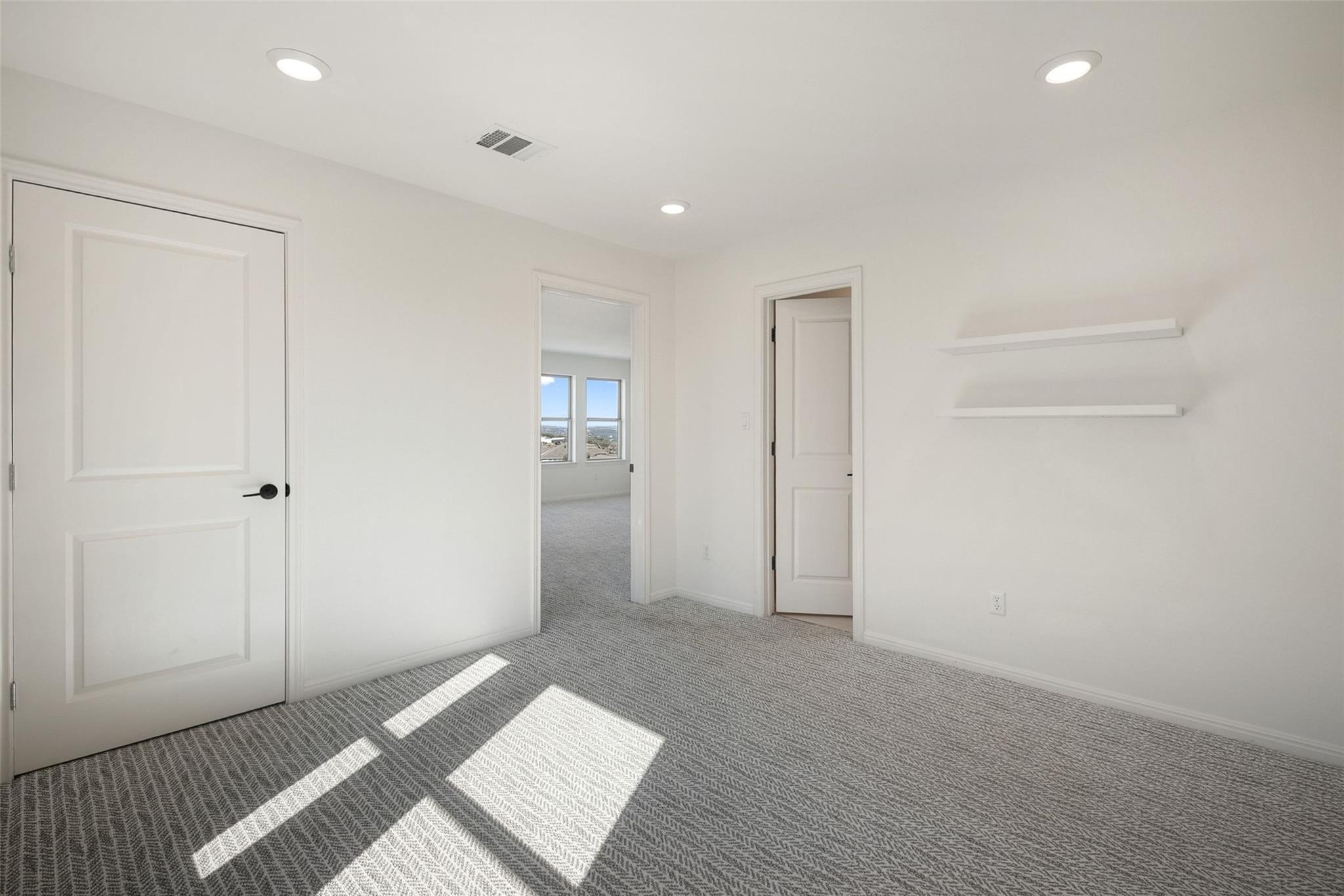 19113 Freeman Cir, Austin, TX 78738