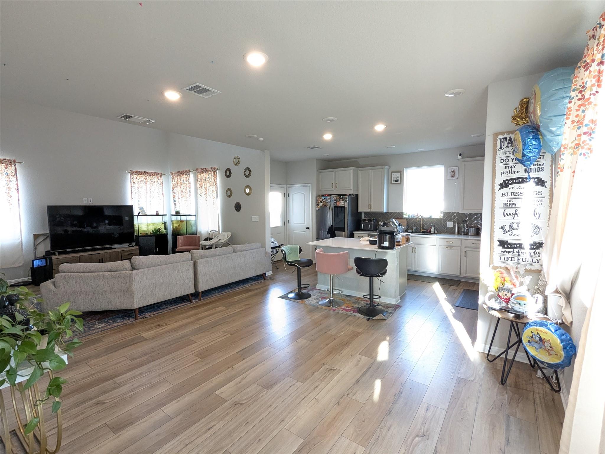 2436 Danbury Ln, Leander, TX 78641