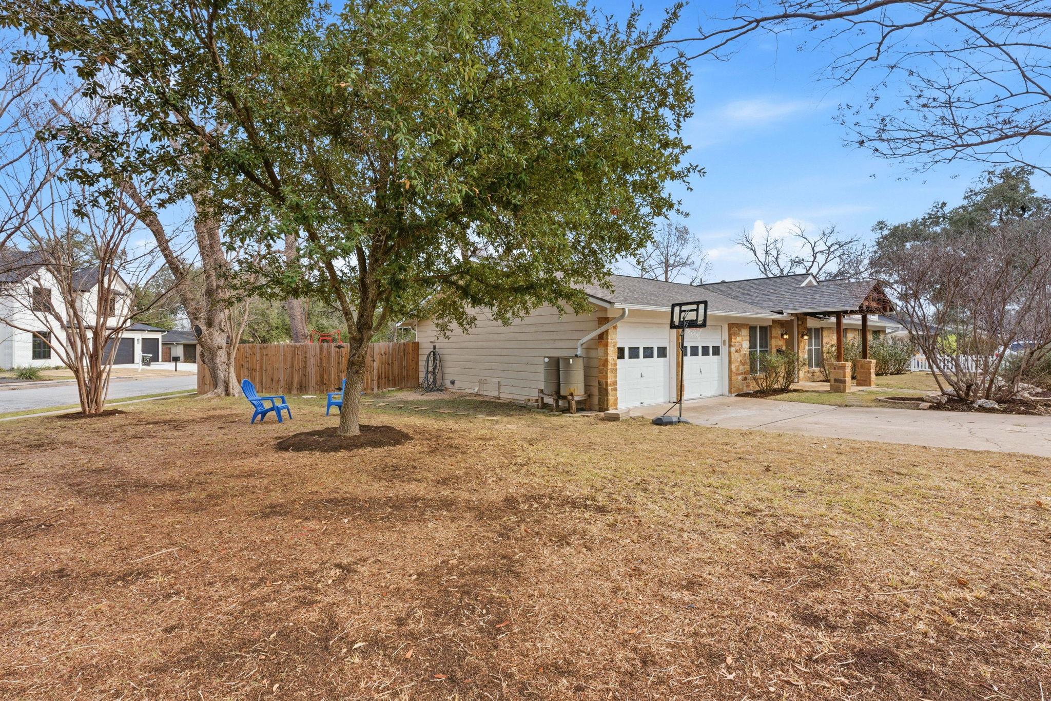 6809 Pioneer Pl, Austin, TX 78757