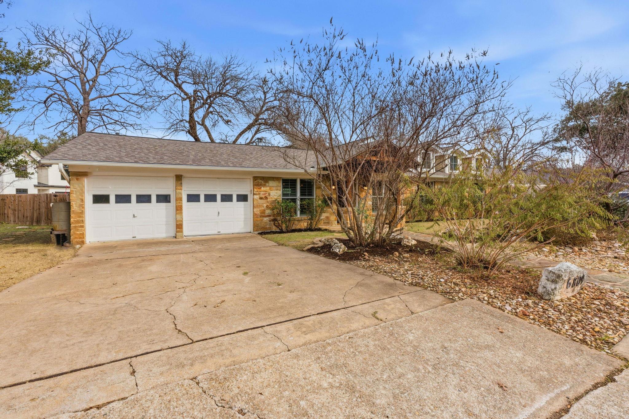 6809 Pioneer Pl, Austin, TX 78757