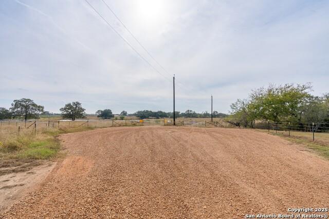957 Johnson Farms Rd, Harwood, TX 78632