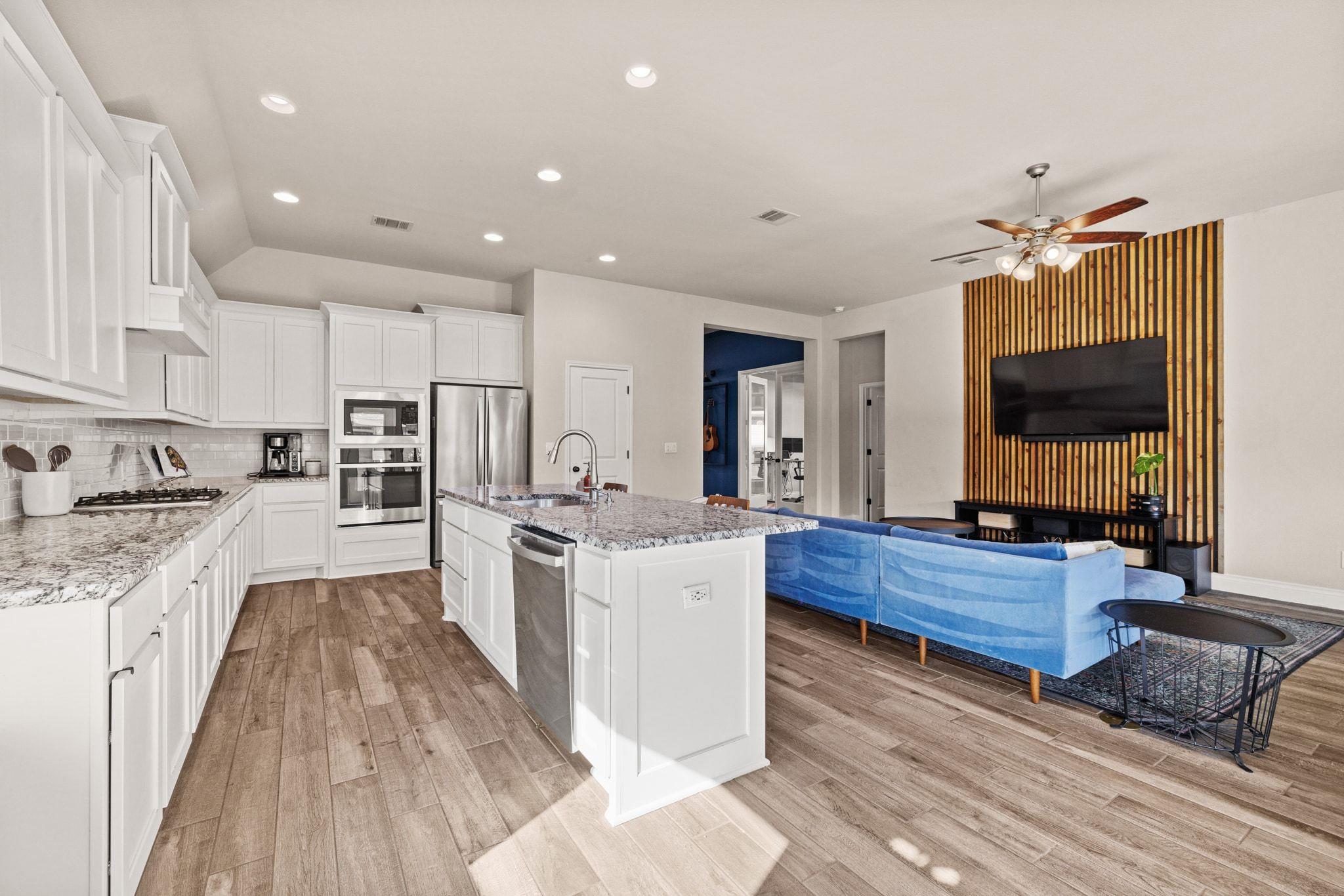 1136 Stetson Hat Trl, Georgetown, TX 78628