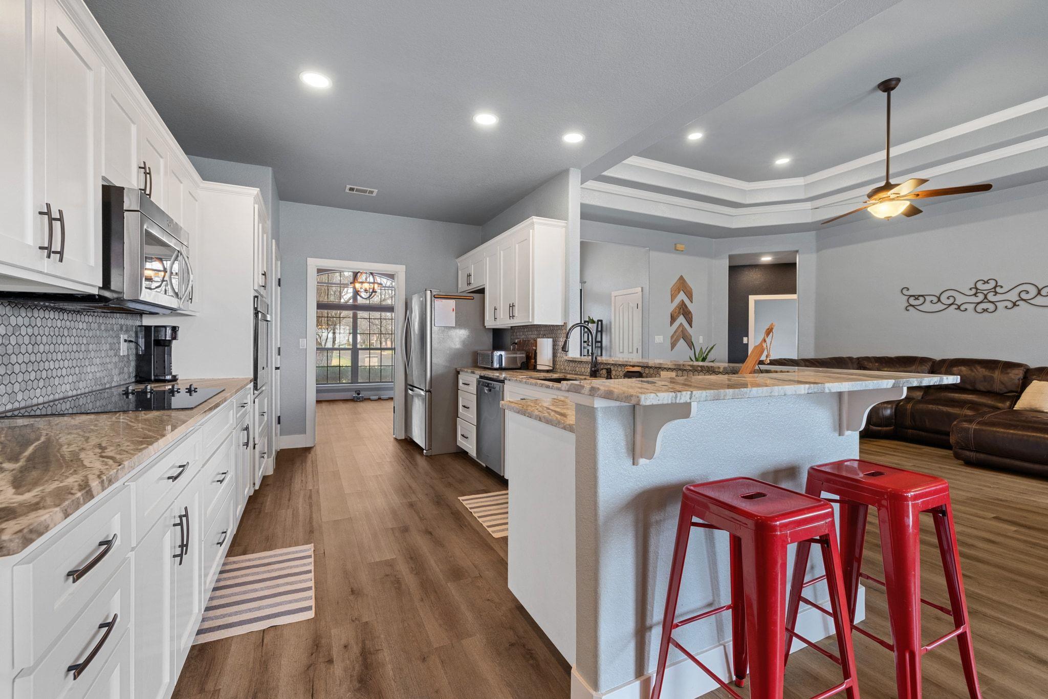 290 Turkey Run, Meadowlakes, TX 78654