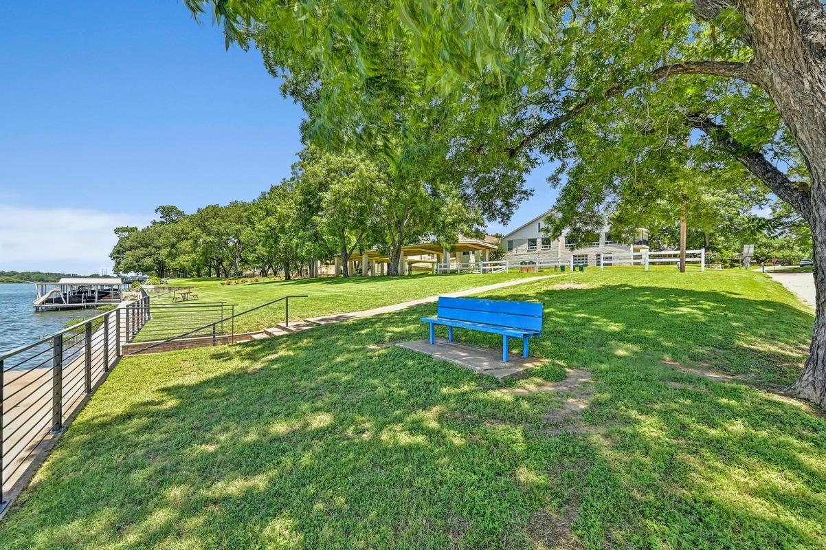 290 Turkey Run, Meadowlakes, TX 78654