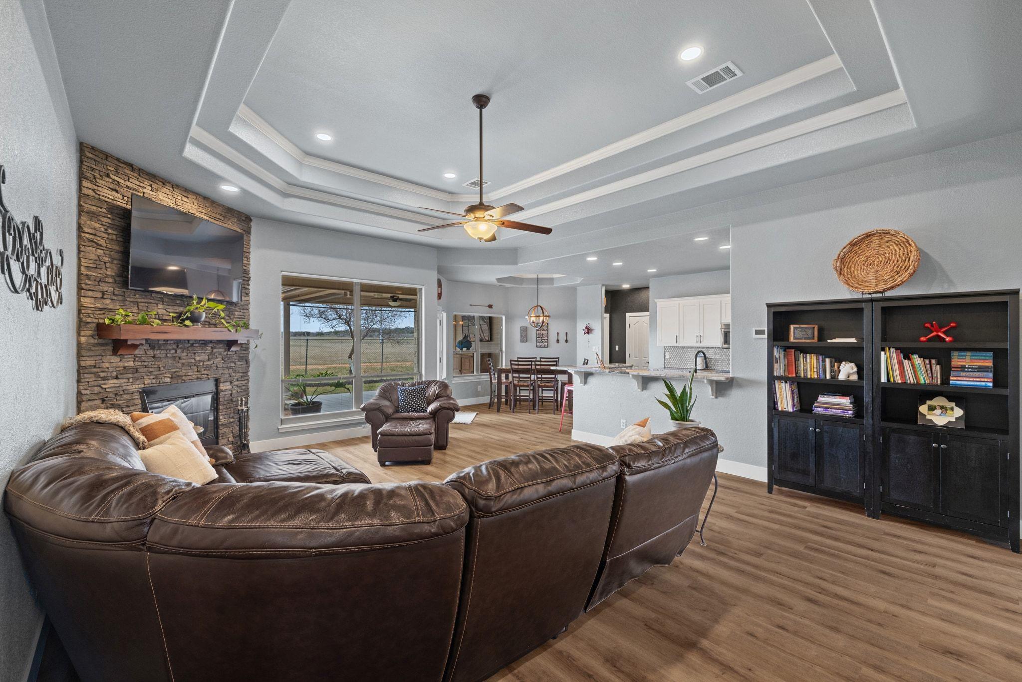 290 Turkey Run, Meadowlakes, TX 78654