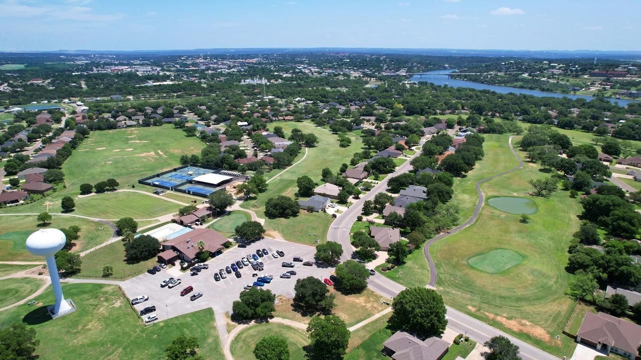 290 Turkey Run, Meadowlakes, TX 78654