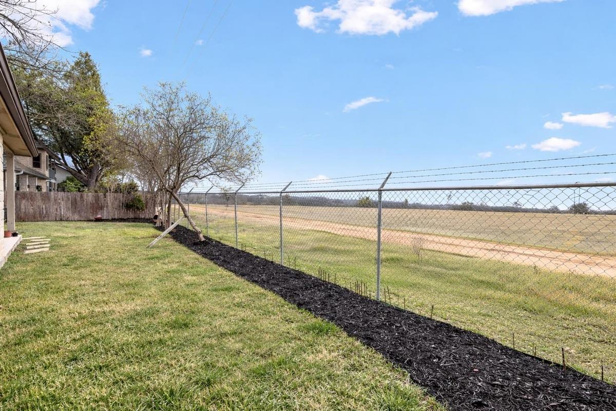 290 Turkey Run, Meadowlakes, TX 78654