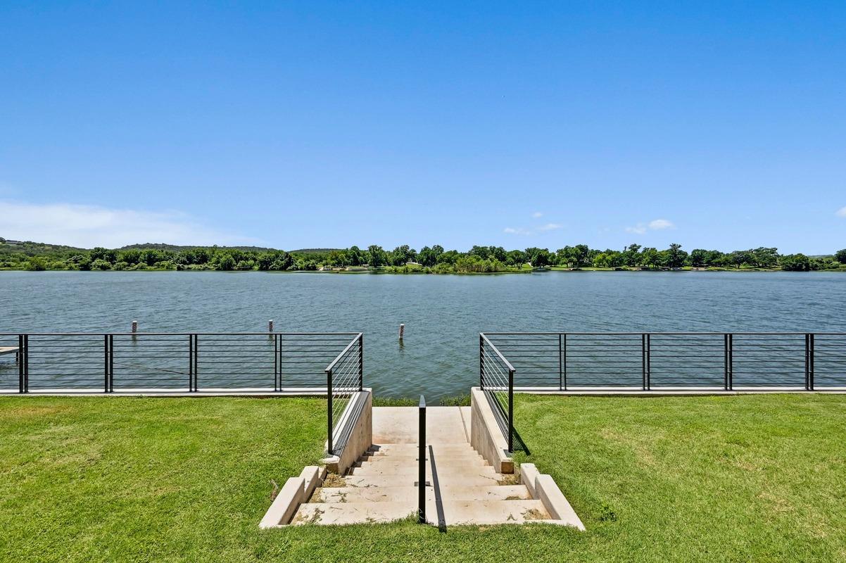 290 Turkey Run, Meadowlakes, TX 78654