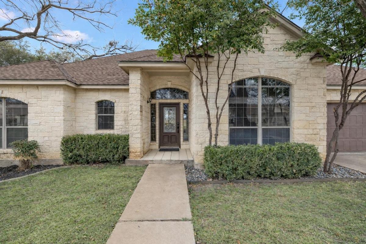290 Turkey Run, Meadowlakes, TX 78654