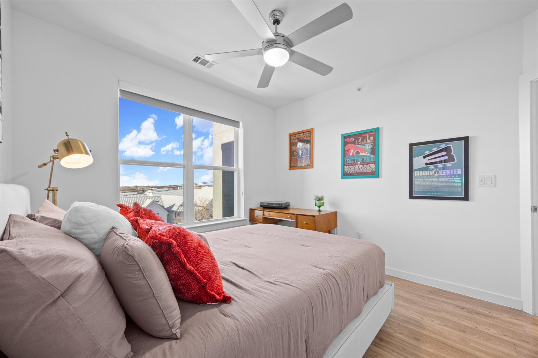 4801 Springdale Rd # 1401, Austin, TX 78723