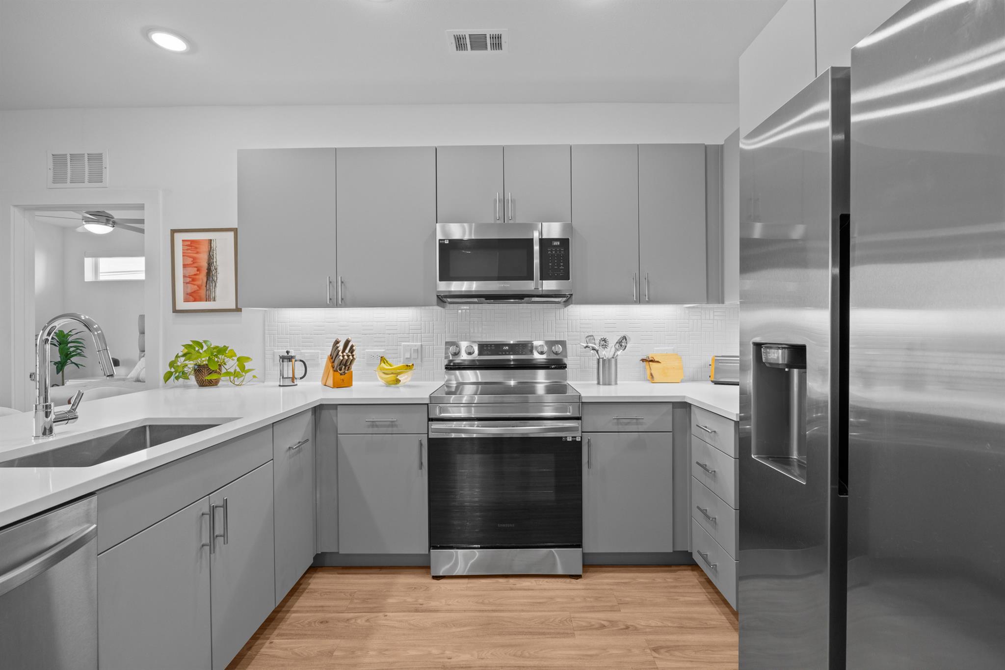 4801 Springdale Rd # 1401, Austin, TX 78723