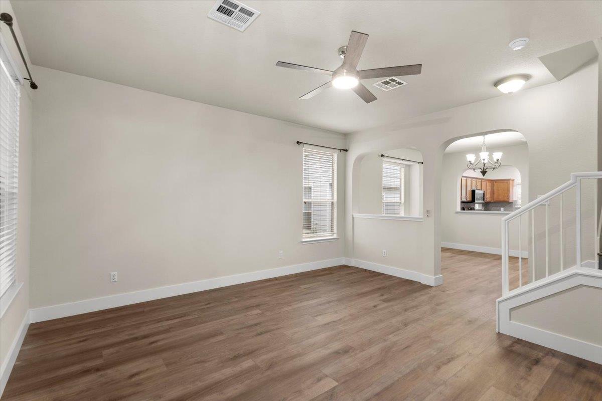 410 Bandstand Ln, Cedar Park, TX 78613