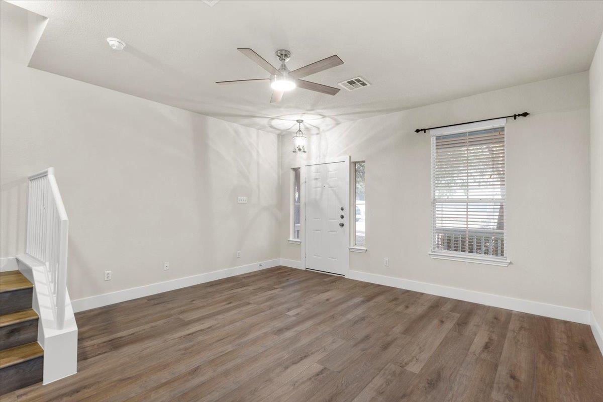 410 Bandstand Ln, Cedar Park, TX 78613