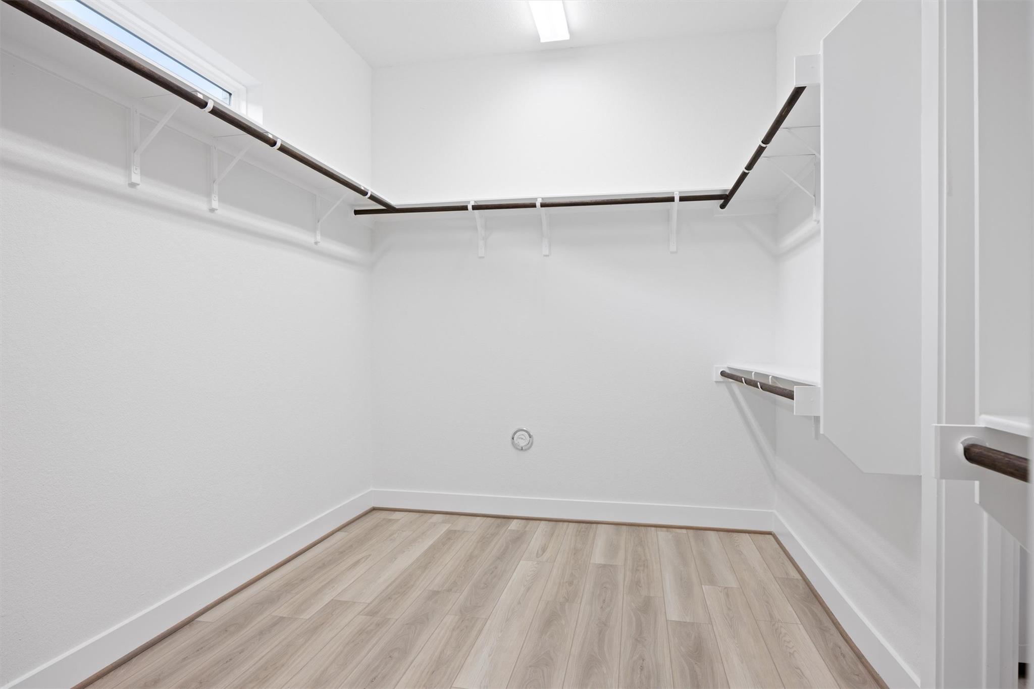 213 Great Lawn Bnd, Liberty Hill, TX 78642